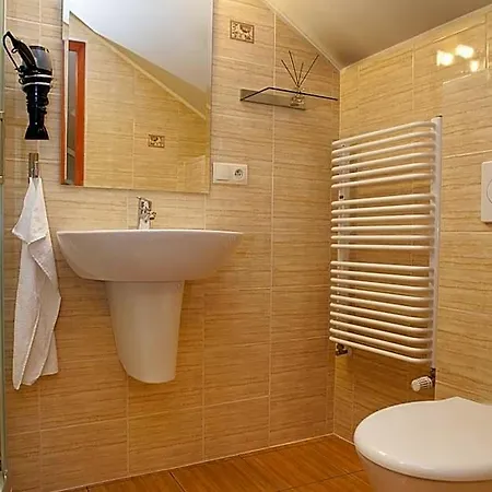H31 Apartahotel 3*