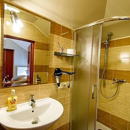 H31 Apartahotel 3*
